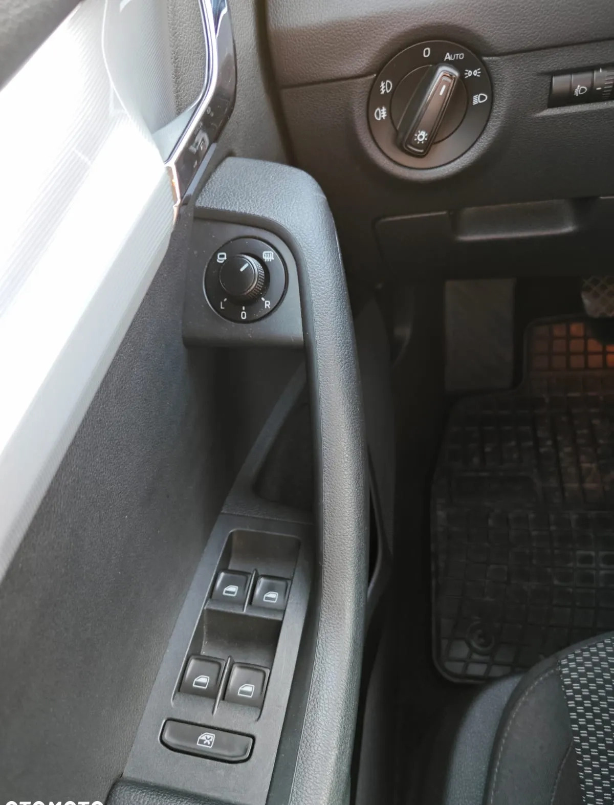 Skoda Octavia cena 53250 przebieg: 250115, rok produkcji 2014 z Głubczyce małe 326